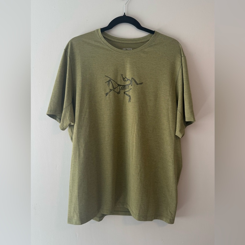 Arc'teryx Men's Olive Green Graphic Tee T-Shirt Size Large
